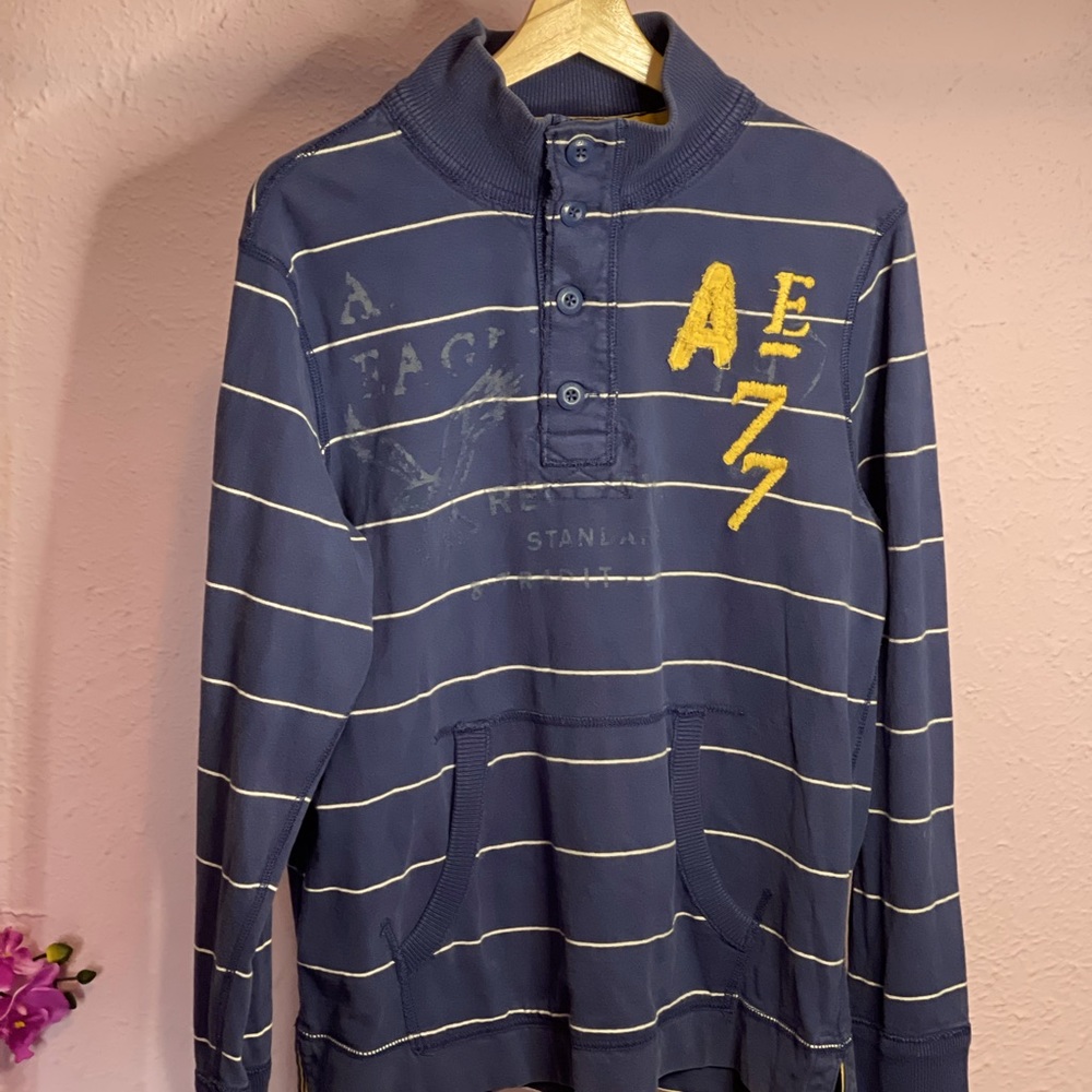 American eagle large navy blue white yellow